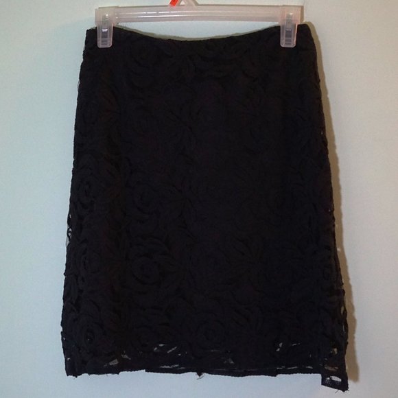 Miguelina Black Floral Lace Casual Skirt Size Small - Picture 3 of 9